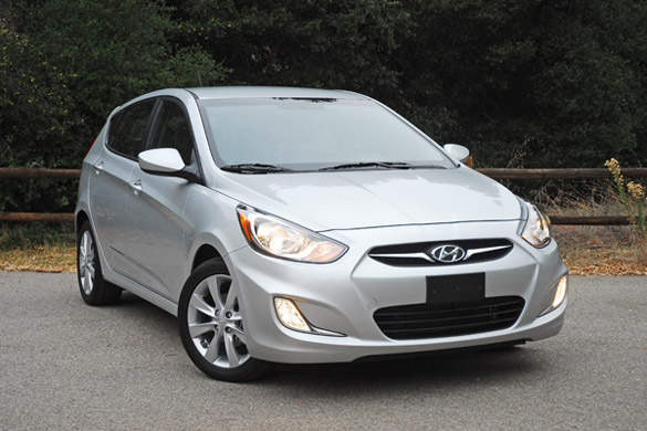 2012 Hyundai Accent SE Review & Test Drive