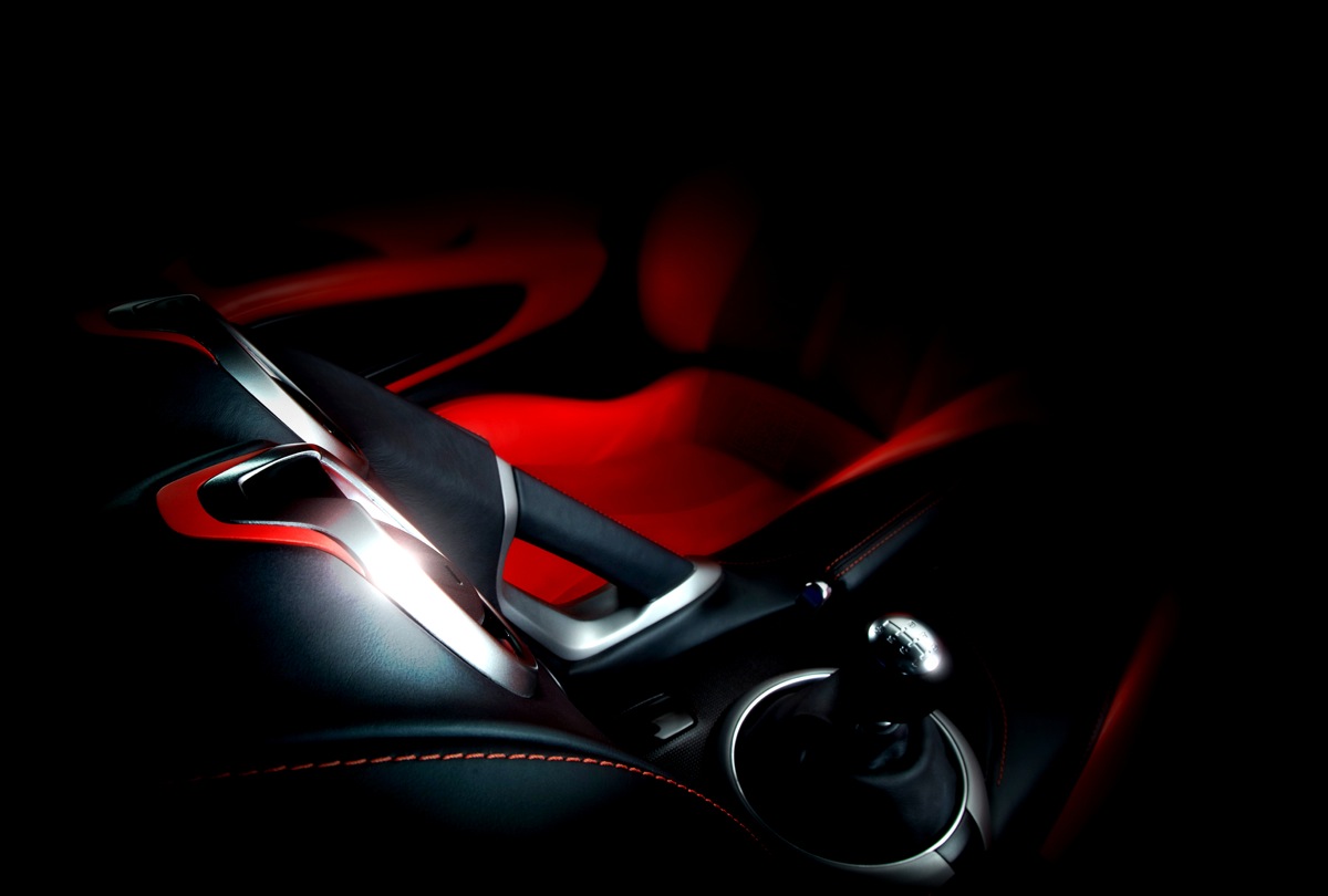 SRT Teases The New Viper Before Next Week’s Debut