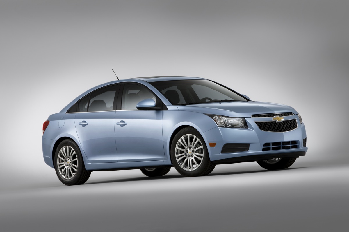 NHTSA Investigating Chevy Cruze, Jeep Wrangler Engine Fires