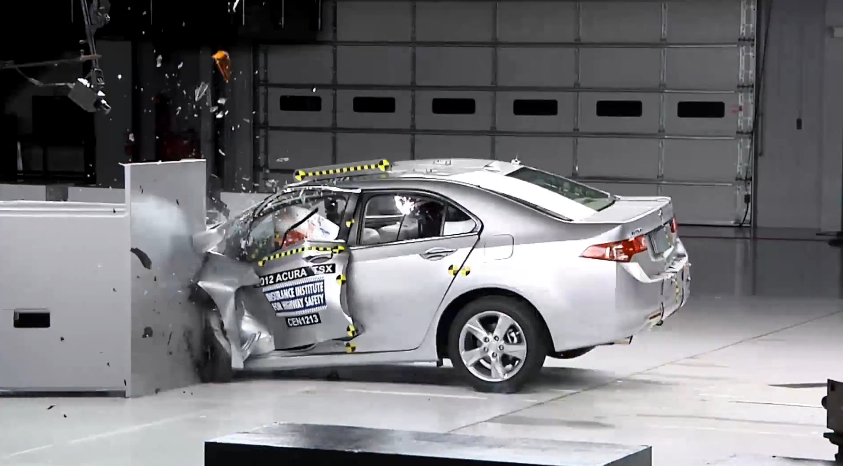 IIHS Implements New ‘Small Overlap’ Crash Test: Video