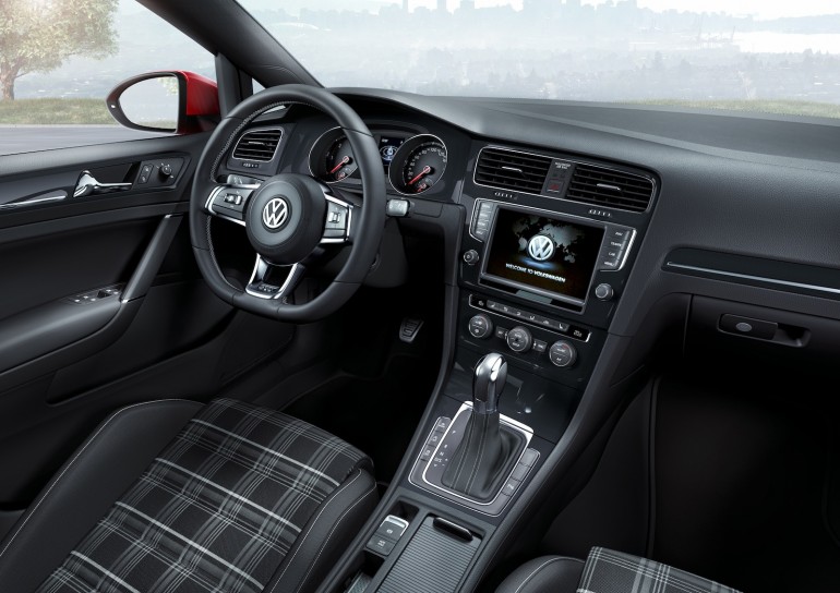 Volkswagen Golf GTD - image: Volkswagen