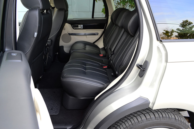 2013-land-rover-range-rover-sport-supercharged-rear-seats