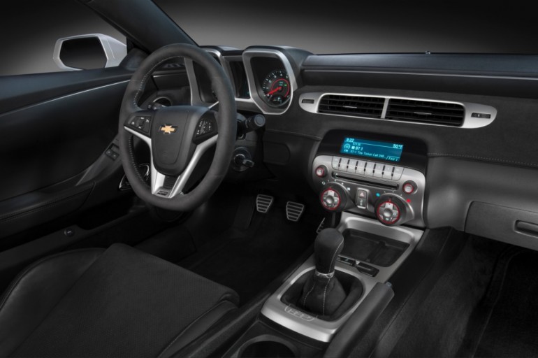 2014 Chevrolet Camaro Z/28 - image: GM Corp