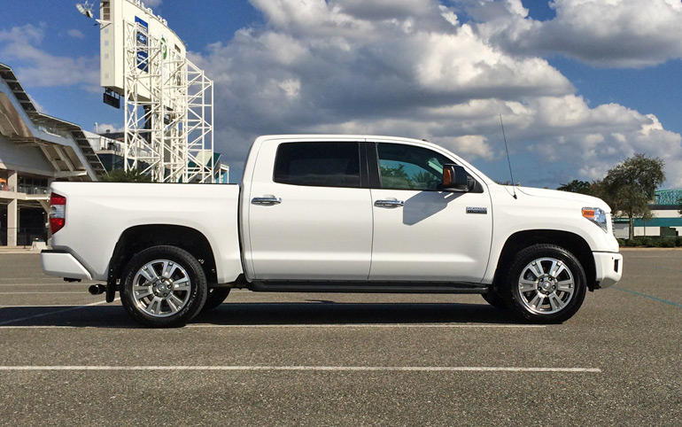 2014-toyota-tundra-crewmax-4x2-platinum-side