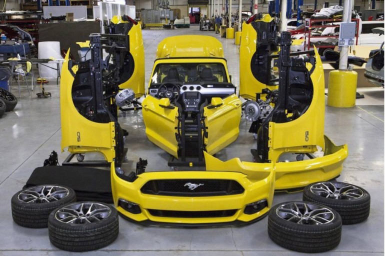 ford-mustang-50th-anniversary-disassemble-empire-state-building