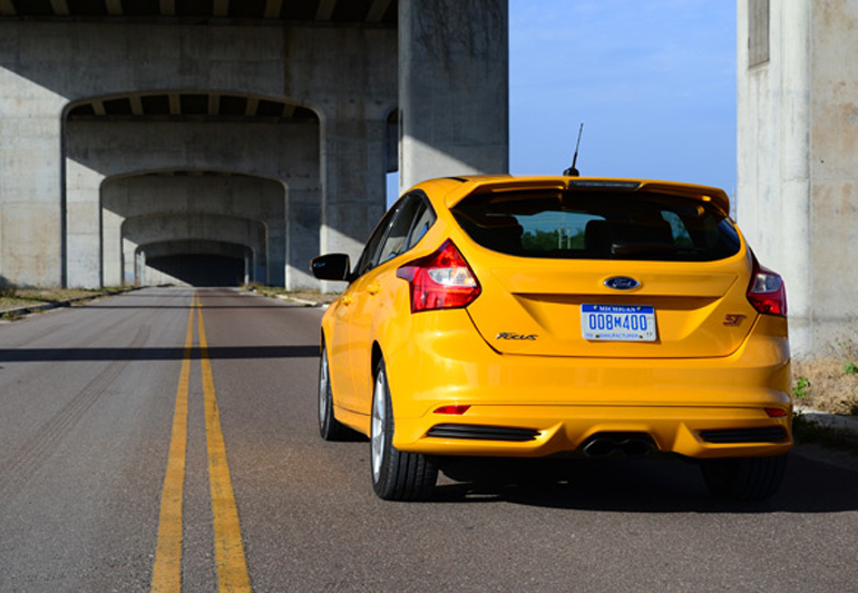 2013-ford-focus-st-rear