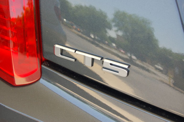 2014 Cadillac CTS Vsport Emblem 1