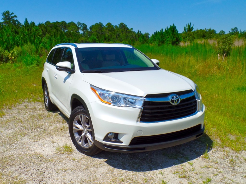 In Our Garage: 2014 Toyota Highlander XLE V6 FWD : Automotive Addicts