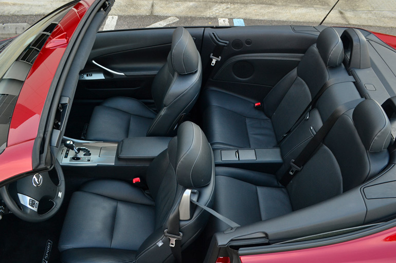 2014-lexus-is350c-f-sport--seats