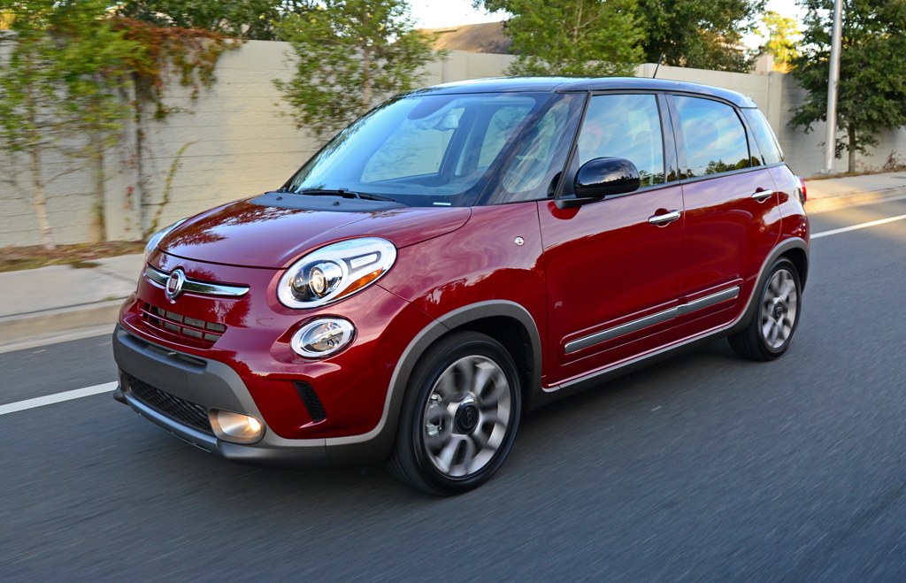 15 Fiat 500l Trekking Review Test Drive Automotive Addicts