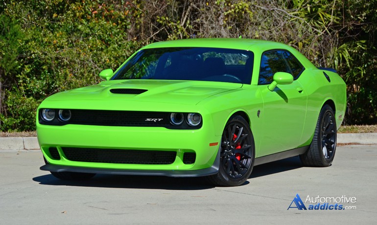 2015-dodge-challenger-srt-hellcat-1