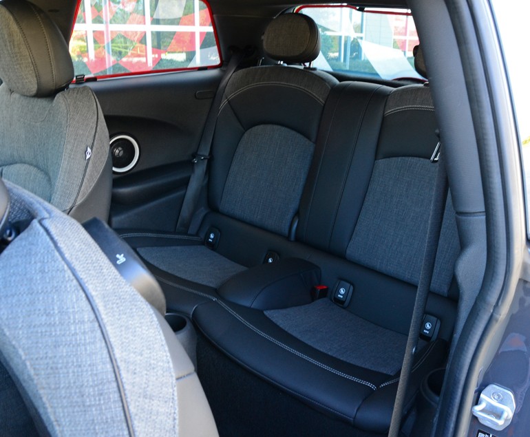 2015-mini-cooper-s-rear-seats