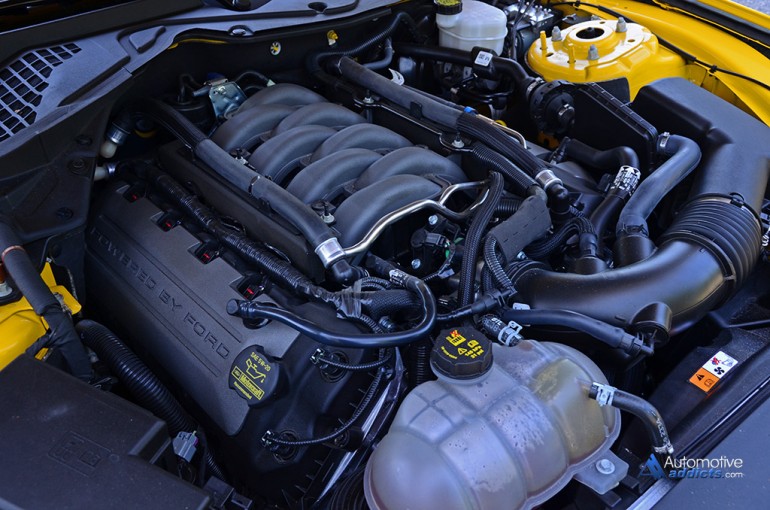 2015-ford-mustang-gt-50th-anniversary-engine
