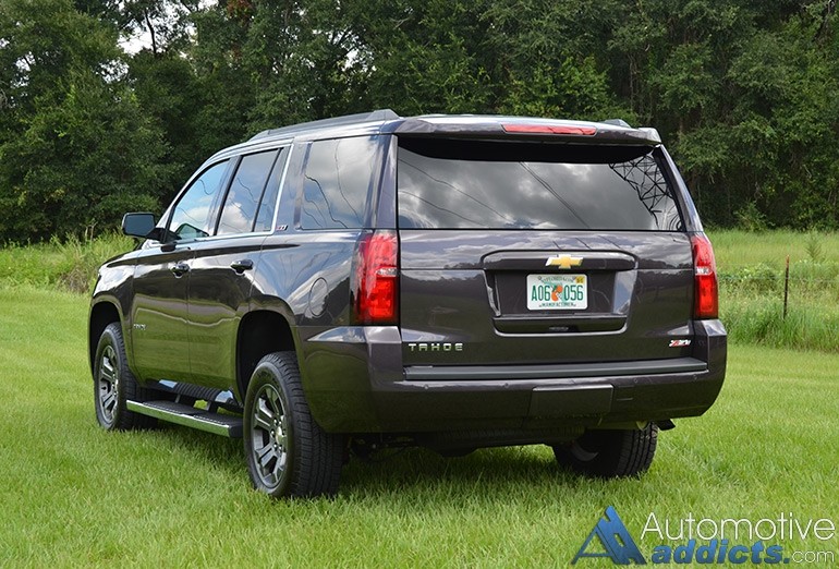 2015-chevrolet-tahoe-z71-rear-3