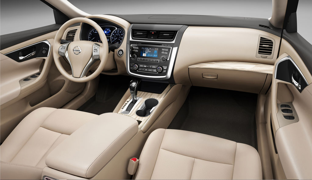 The 2016 Nissan Altima Gets It S Energetic Flow On