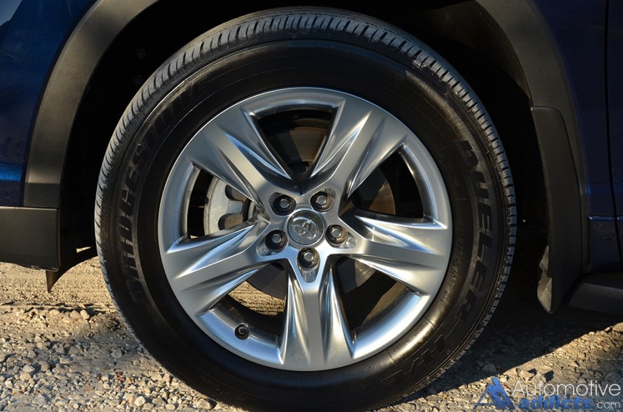 2015 Toyota Highlander Tire Size