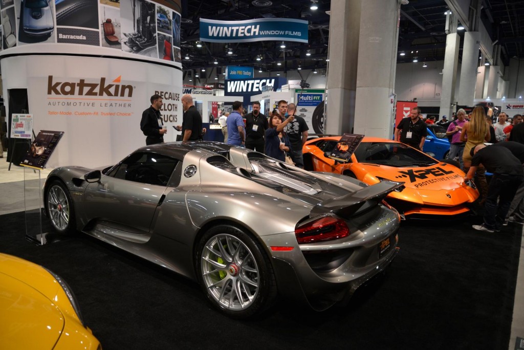 2015 SEMA Show in Vegas Blings to new Heights - Mega Photo Gallery.