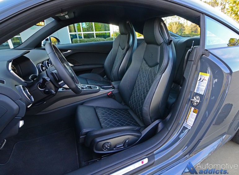 2016-audi-tts-front-seats