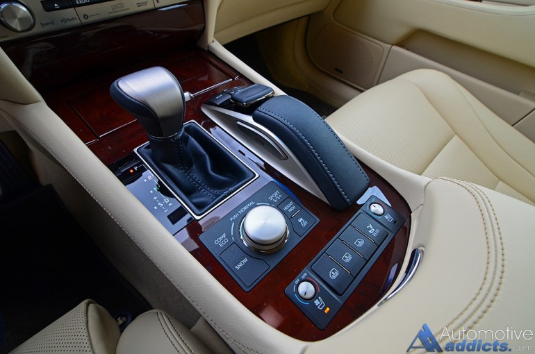 2016-lexus-ls-460l-shifter-and-controls