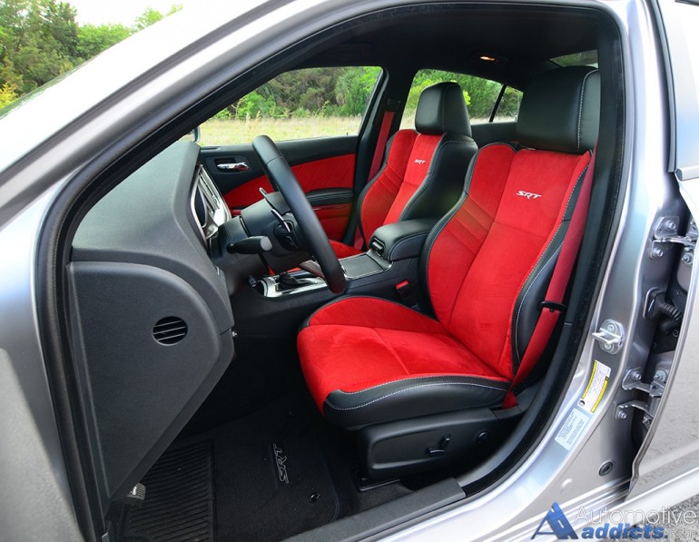 2016-dodge-charger-hellcat-front-seats