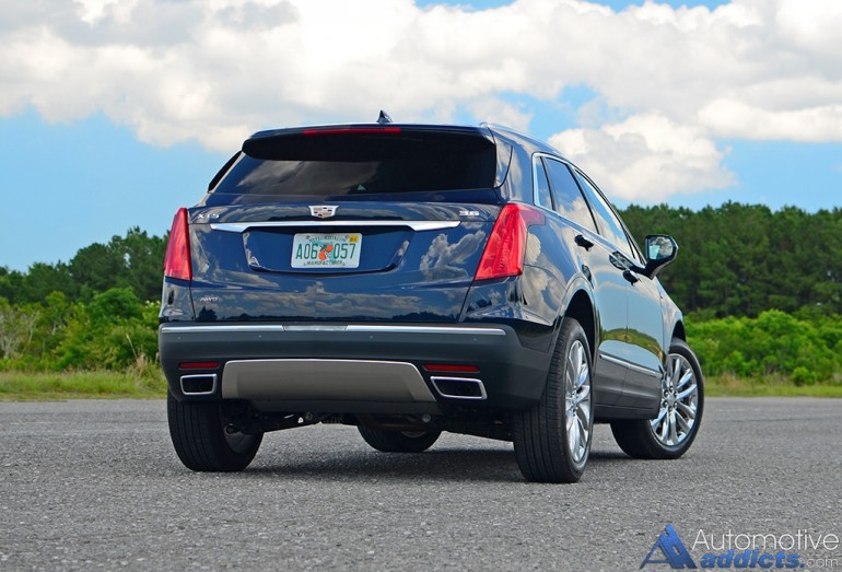 2017-cadillac-xt5-platinum-awd-rear