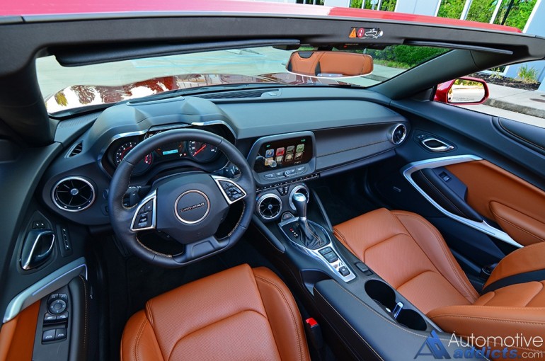 2016-chevrolet-camaro-rs-v6-convertible-dashboard