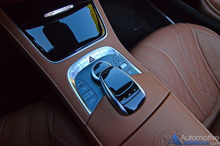 2017-mercedes-amg-s65-cabriolet-console-controls-infotainment
