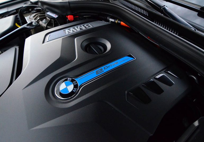 2018-bmw-530e-engine-2