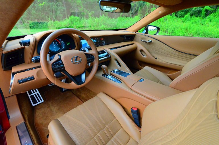 2018-lexus-lc500h-dashboard-interior