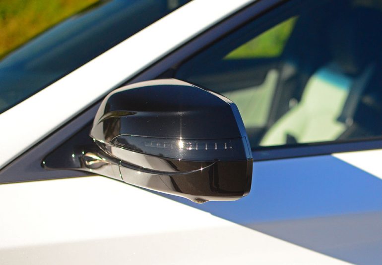 2018-genesis-g80-sport-mirror-cap