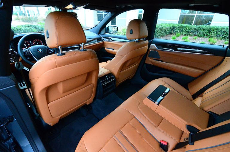 2018-bmw-640i-gt-interior-rear