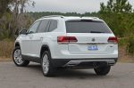 2018-volkswagen-atlas-sel-v6-premium-4motion-rear-1