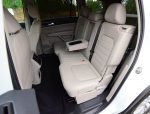 2018-volkswagen-atlas-sel-v6-premium-4motion-second-row-seats