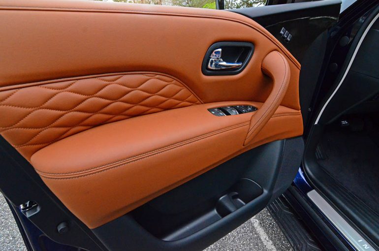 2018-infiniti-qx80-door-trim