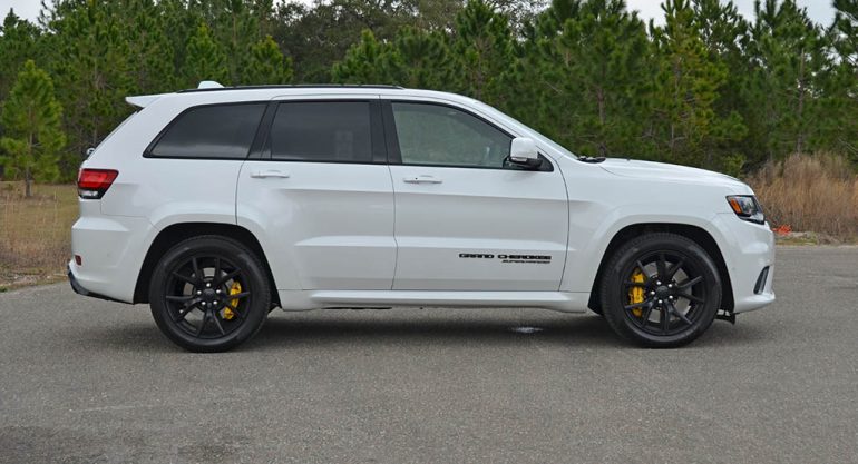 2018-jeep-grand-cherokee-trackhawk-side