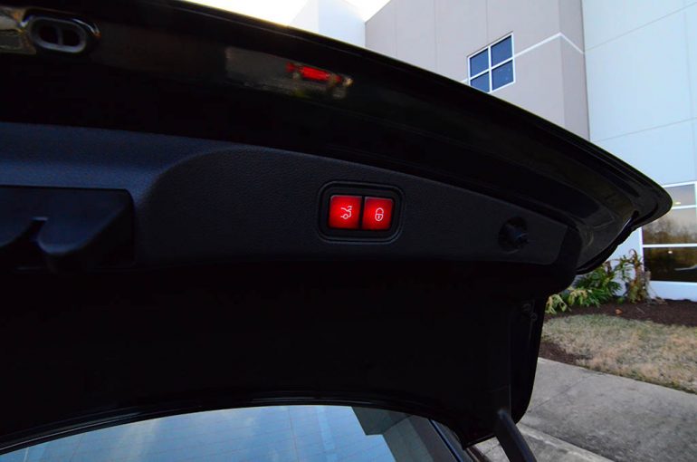 2018-mercedes-benz-e400-4matic-coupe-power-trunk-lid