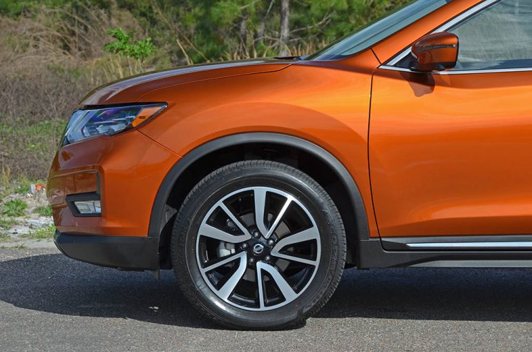 2018-nissan-rogue-sl-awd-wheel-tire : Automotive Addicts