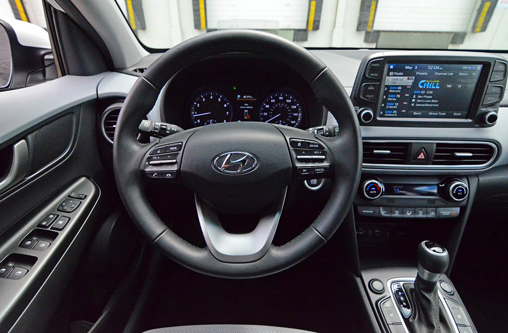 2018hyundaikonaunlimitedawdsteeringwheel Automotive Addicts