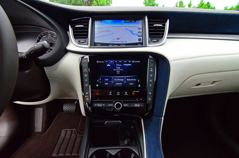 2019 infiniti qx50 dash