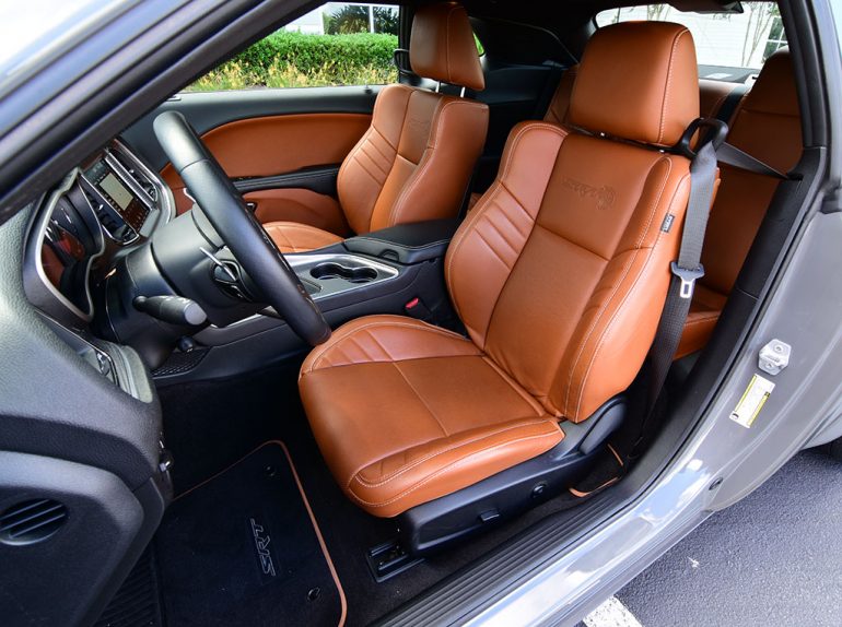 2018 dodge challenger srt hellcat widebody seats