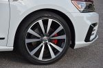 2018 volkswagen passat gt v6 wheel tire