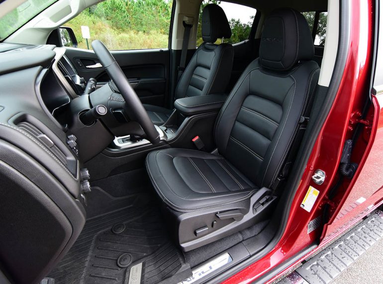 2019 GMC Canyon Denali 4WD front seats