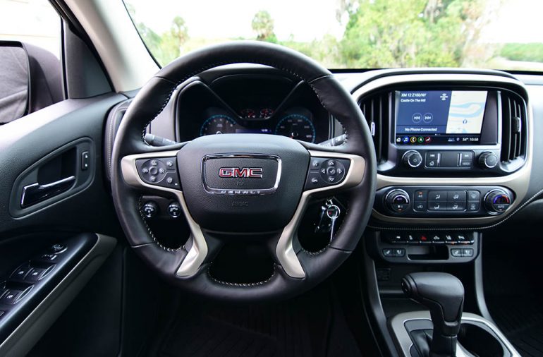 2019 GMC Canyon Denali 4WD steering wheel