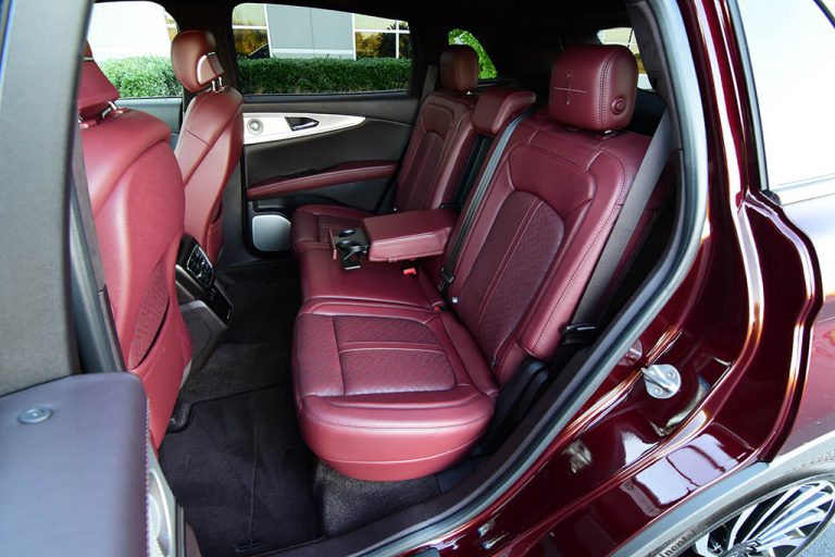 2019lincolnnautilusblacklabelrearseats Automotive Addicts