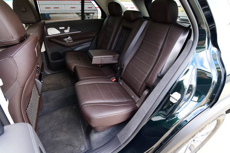 2020 mercedes-benz gle 450 4matic rear seats