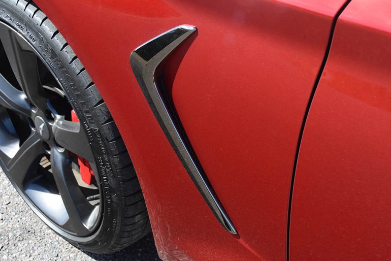 2019 genesis g70 3.3t sport vent