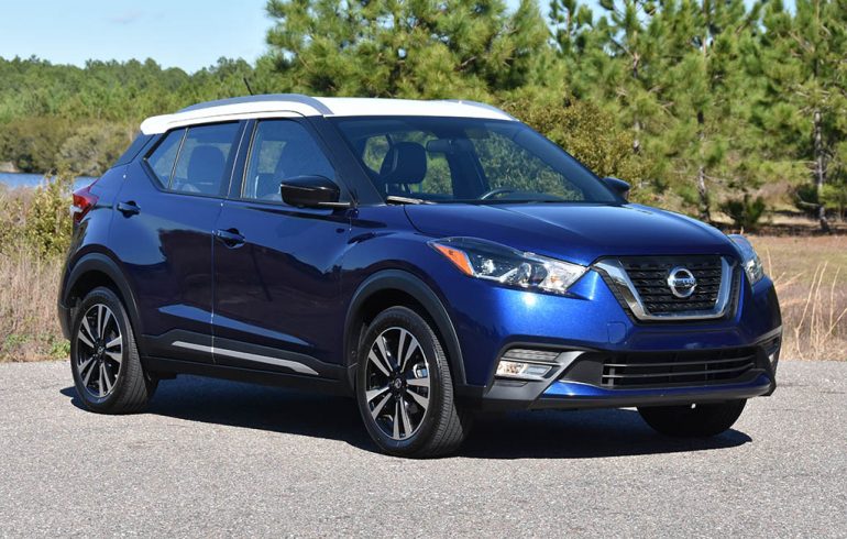 2019 nissan kicks sr