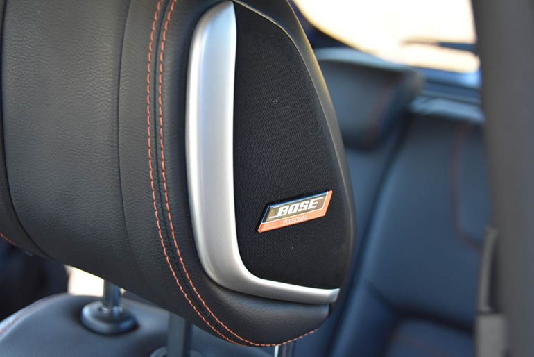 2019 nissan kicks sr bose headrest speaker