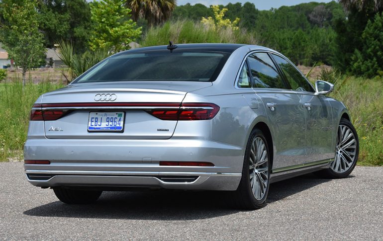 2019 audi a8l rear