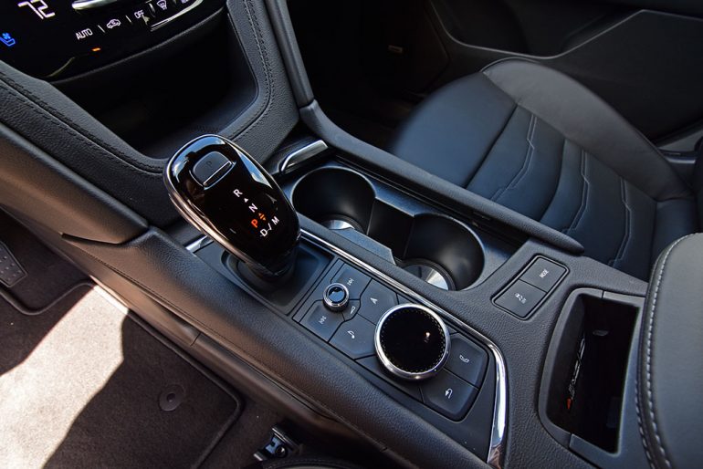 cadillac xt6 shifter
